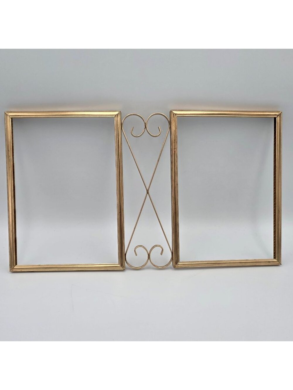 VTG Dual Gold Metal Photo Frame Connected With Ornate Scroll Design 5x7